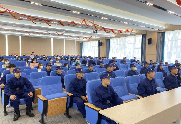 初中往届生想读书怎么办，甘肃铁路学校招不招？
