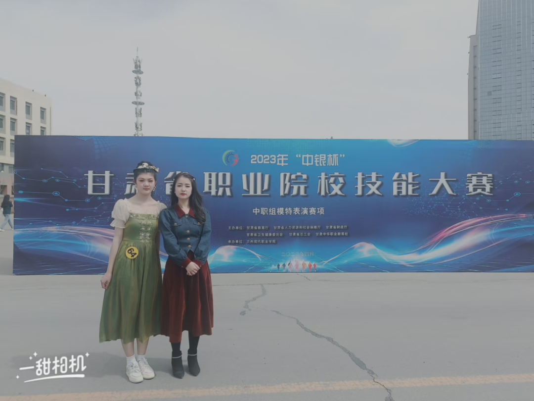 优秀教师系列十 • 师者匠心，微光成矩 ｜ 岳梦迪：德艺双馨 良师益友